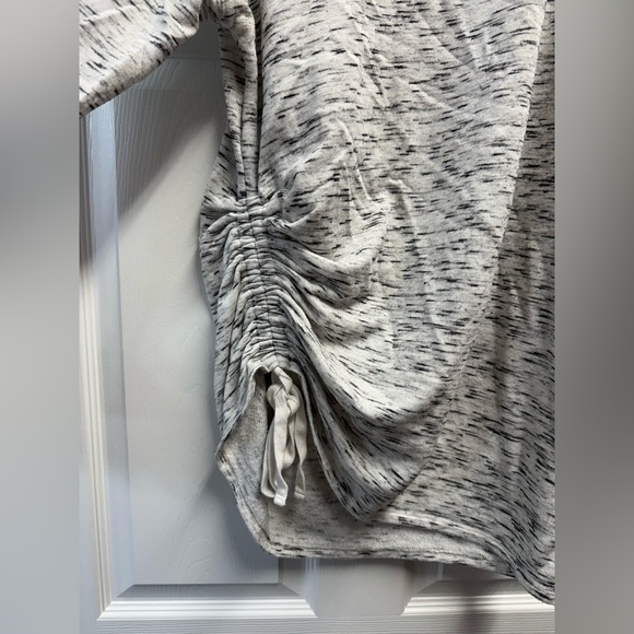 Motherhood Maternity Lighweight Sweater Top - Picture 4 of 4